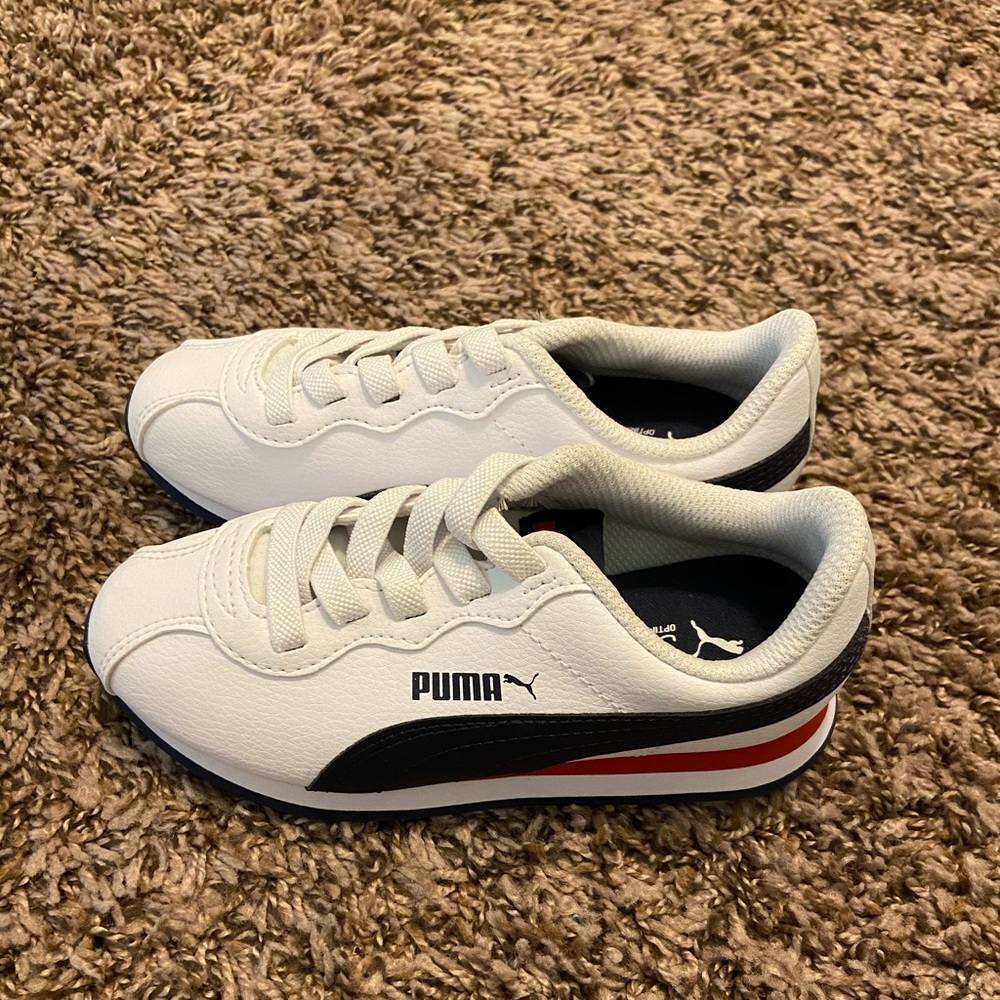 Kids Puma shoes brand new without tags